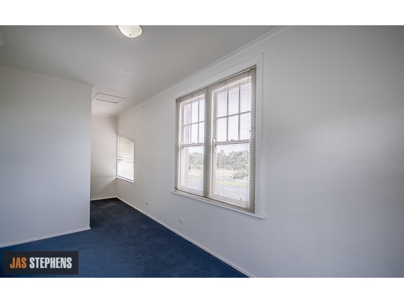 1/2 Ballarat Road, Footscray VIC 3011