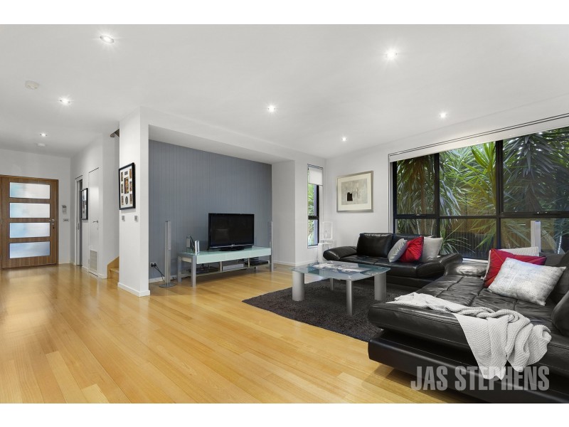 14 Alfred Street, Sunshine VIC 3020