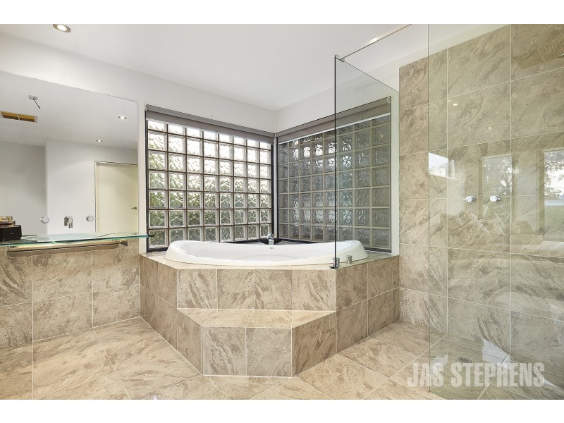 14 Alfred Street, Sunshine VIC 3020