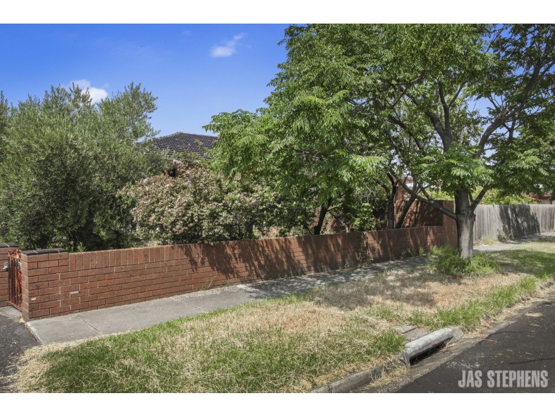 24 Elphinstone Street, West Footscray VIC 3012