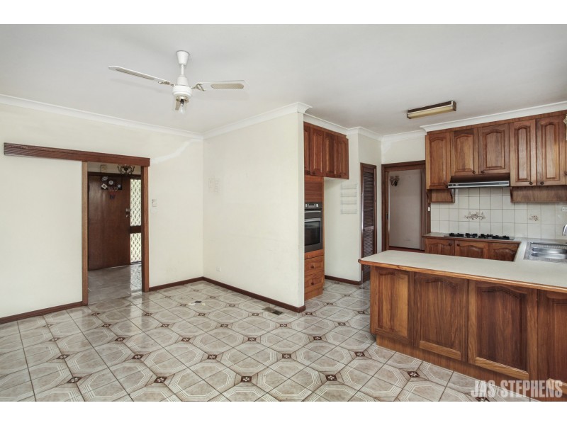 24 Elphinstone Street, West Footscray VIC 3012