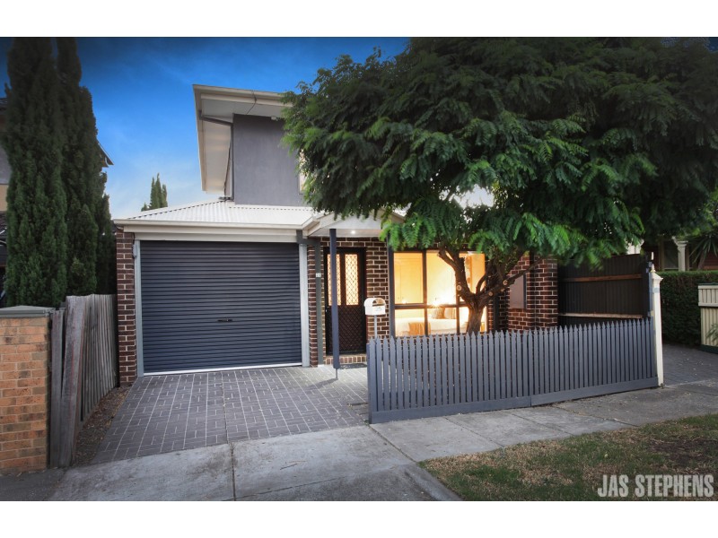 25 Howard Street, Maidstone VIC 3012