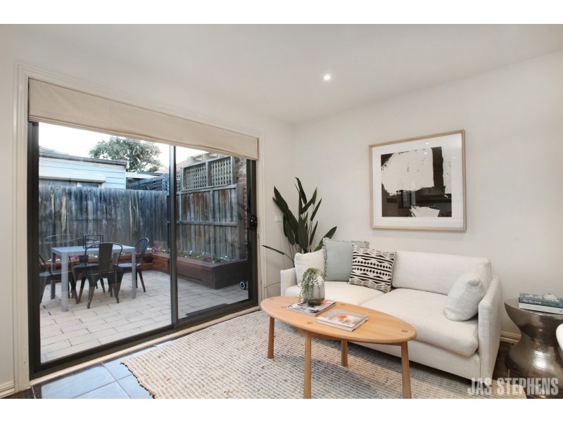 25 Howard Street, Maidstone VIC 3012