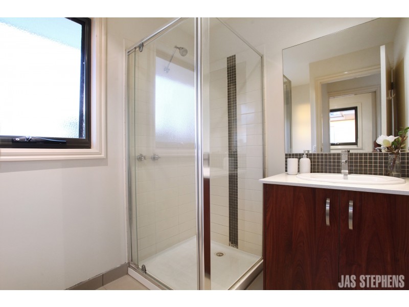 25 Howard Street, Maidstone VIC 3012