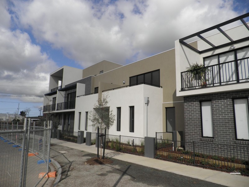 10 Newman Drive, Footscray VIC 3011