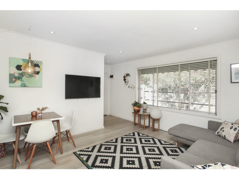 1/25 Hampton Road, Essendon West VIC 3040