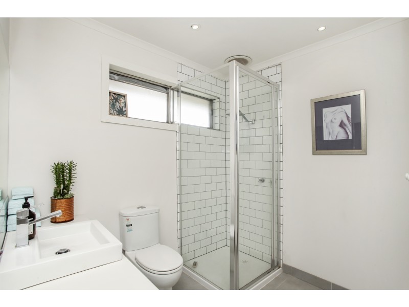 1/25 Hampton Road, Essendon West VIC 3040