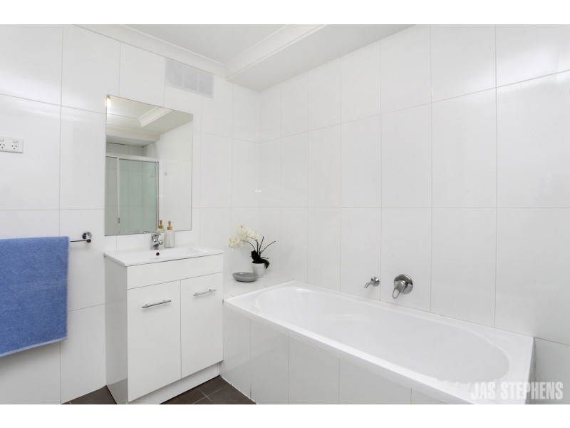 1/4 Eldridge Street, Footscray VIC 3011