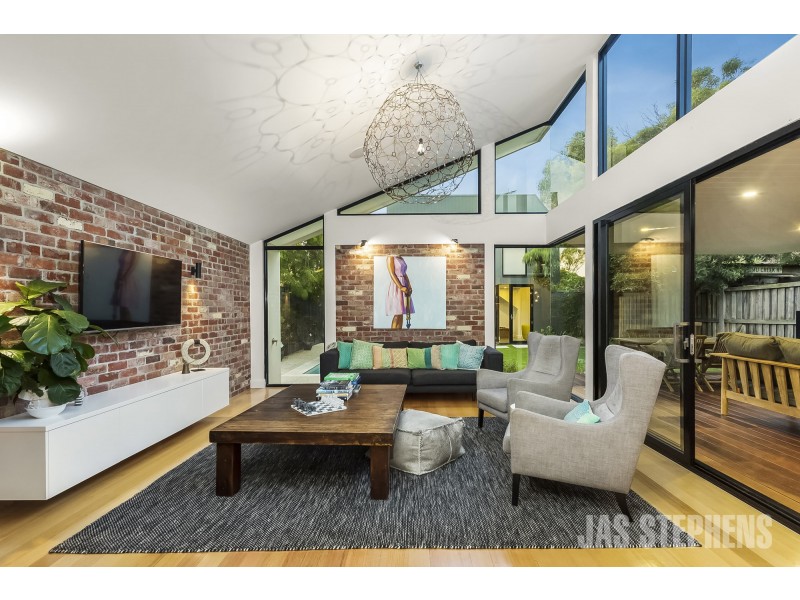 8 Corris Street, Yarraville VIC 3013