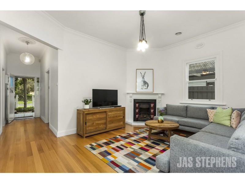 8 Corris Street, Yarraville VIC 3013