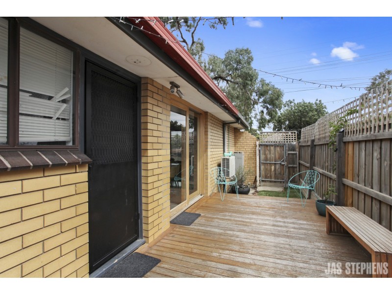 1/116 Blackshaws Road, South Kingsville VIC 3015