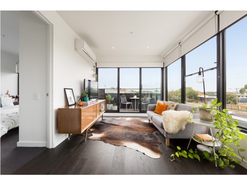 15/42 Kororoit Creek Road, Williamstown North VIC 3016