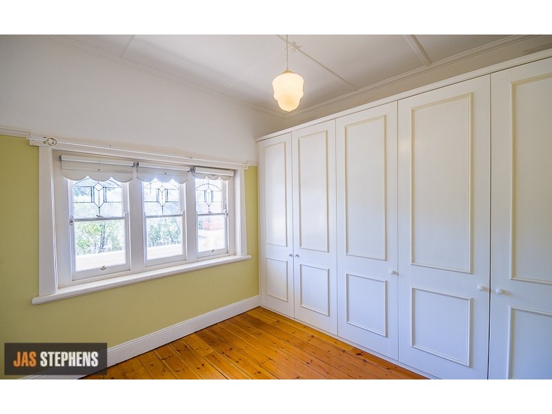 25 Thomson Street, Seddon VIC 3011