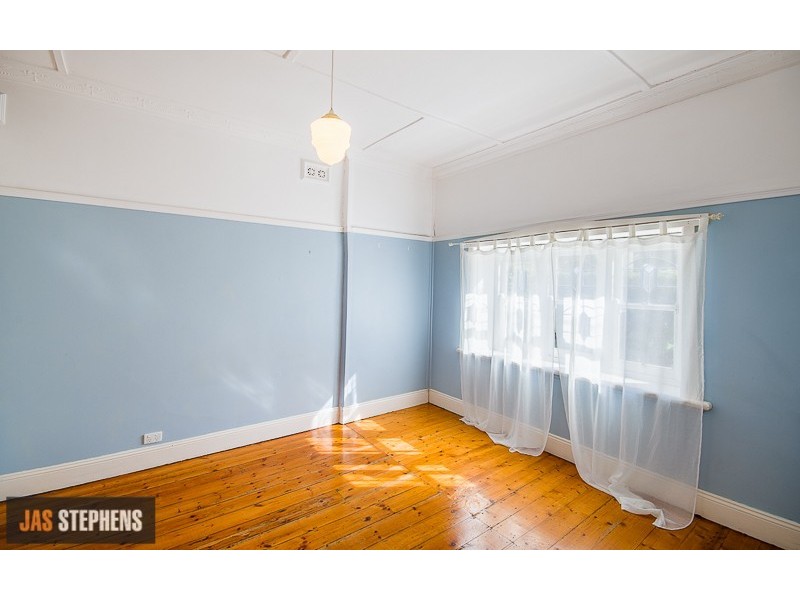 25 Thomson Street, Seddon VIC 3011