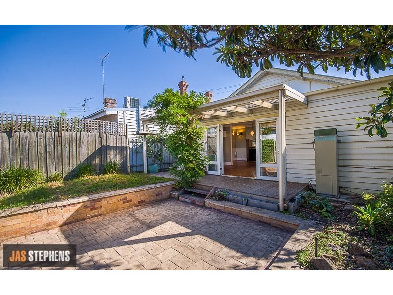 25 Thomson Street, Seddon VIC 3011