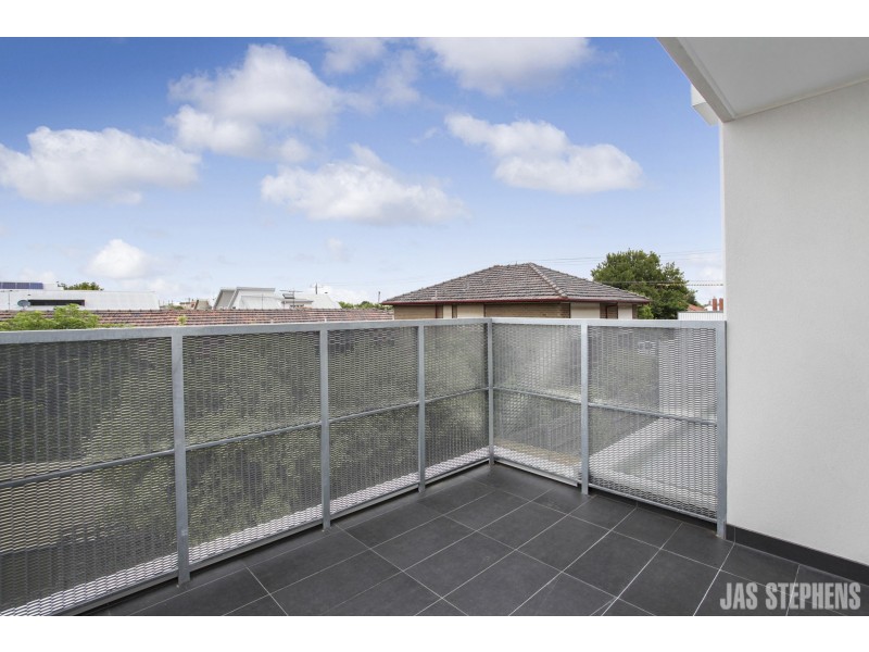 102/83 Gamon Street, Yarraville VIC 3013