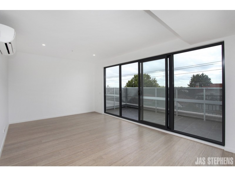 202/83 Gamon Street, Yarraville VIC 3013