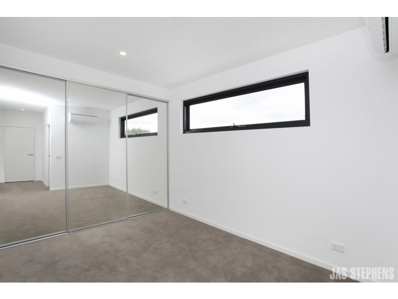 202/83 Gamon Street, Yarraville VIC 3013
