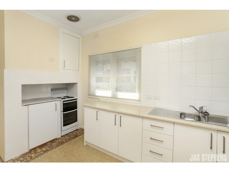 5 Thomson Street, Sunshine VIC 3020