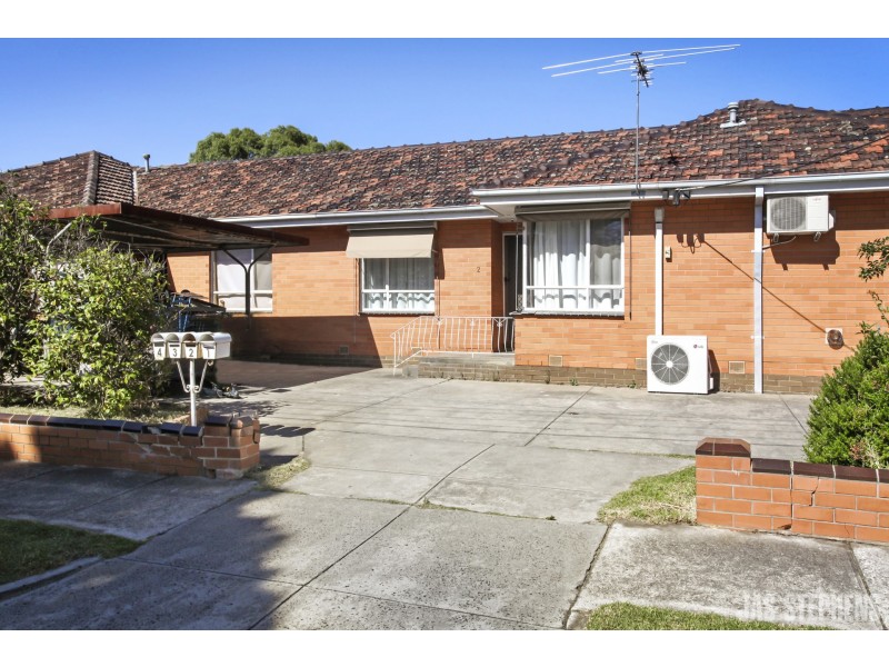 2/698 Barkly Street, West Footscray VIC 3012
