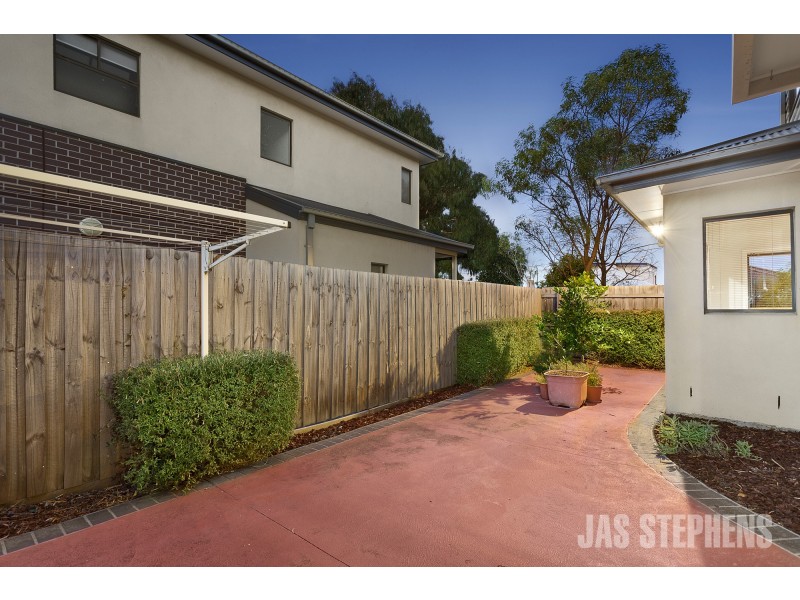 21/24 Dongola Road, West Footscray VIC 3012