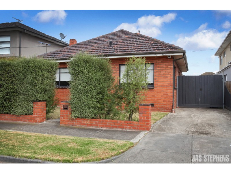 18 Andrews Street, Spotswood VIC 3015