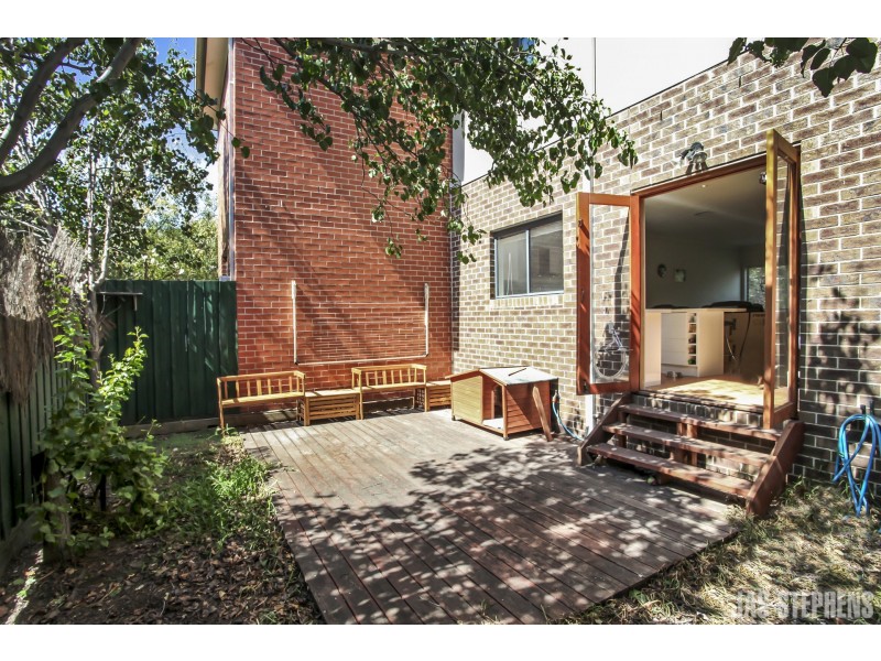 2/21 Waratah Street, West Footscray VIC 3012