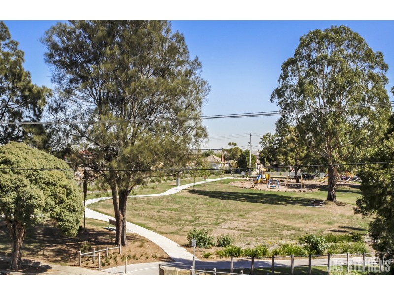 2/21 Waratah Street, West Footscray VIC 3012