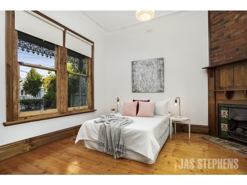 90 Queensville Street, Kingsville VIC 3012