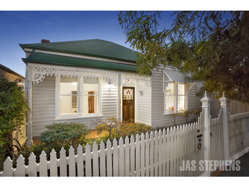 90 Queensville Street, Kingsville VIC 3012