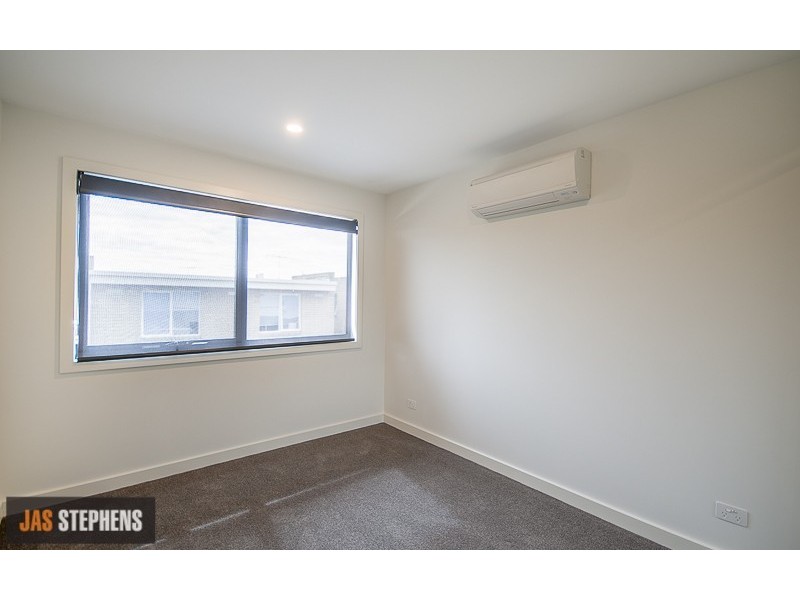 5/5 Flower Street, Essendon VIC 3040