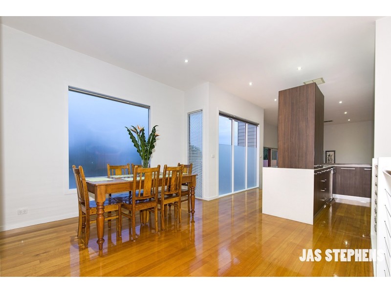 1/9 Bell Street, Seddon VIC 3011