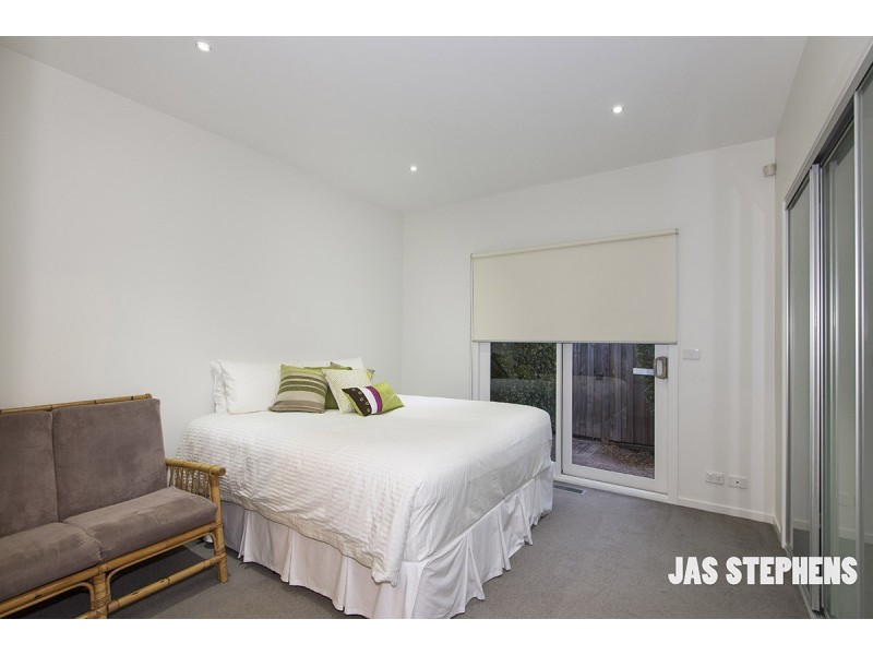 1/9 Bell Street, Seddon VIC 3011