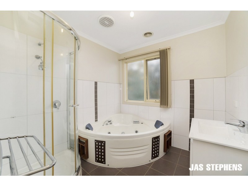 2/5 Daisy Court, Braybrook VIC 3019