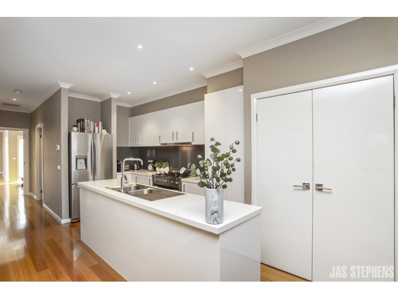 82 Gordon Street, Newport VIC 3015