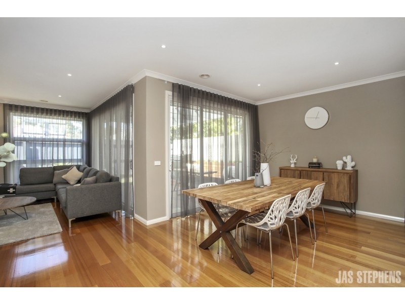 82 Gordon Street, Newport VIC 3015