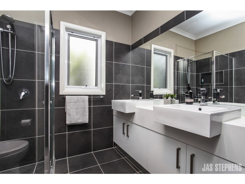 82 Gordon Street, Newport VIC 3015