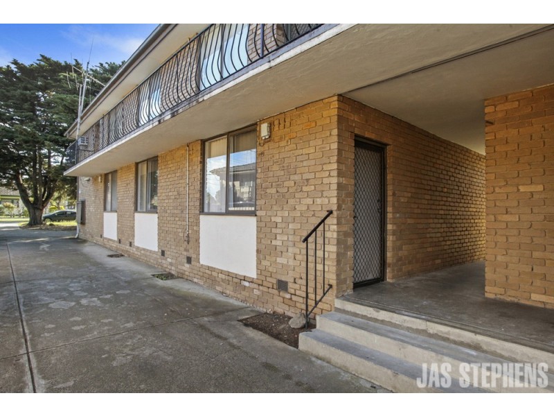 2/13 Beaumont Parade, West Footscray VIC 3012