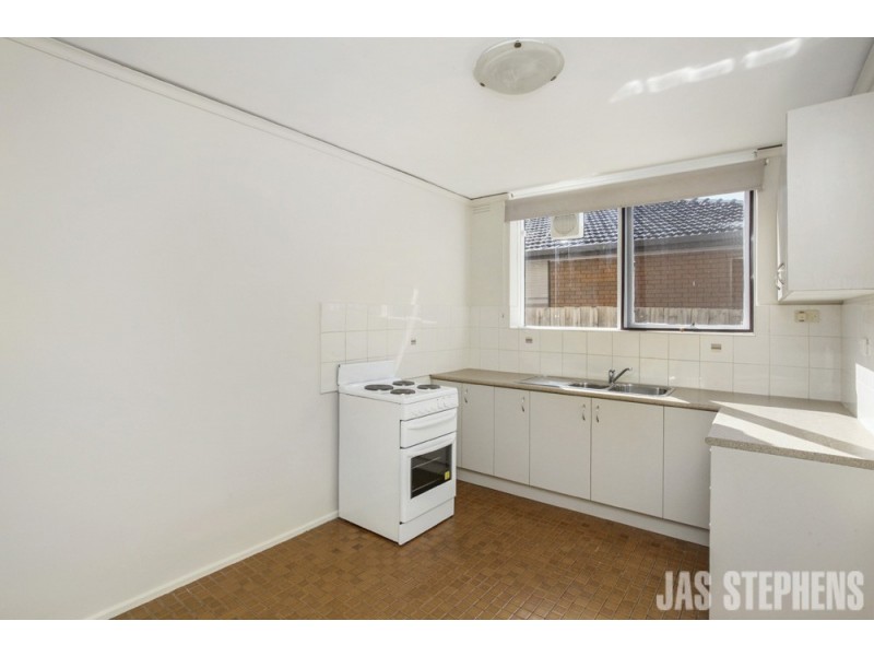 2/13 Beaumont Parade, West Footscray VIC 3012