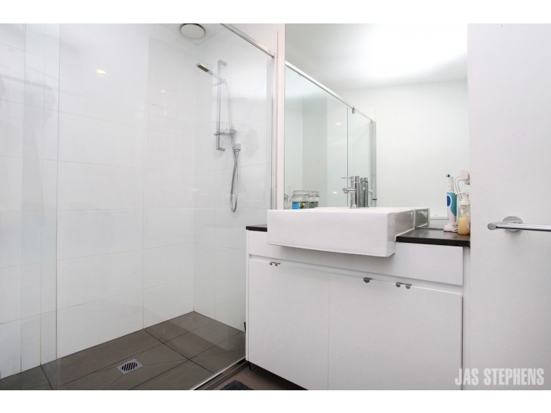 8/54 La Scala Avenue, Maribyrnong VIC 3032