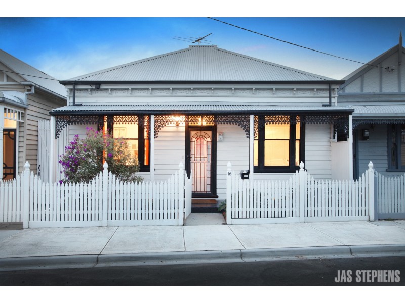 16 Margaret Street, Seddon VIC 3011