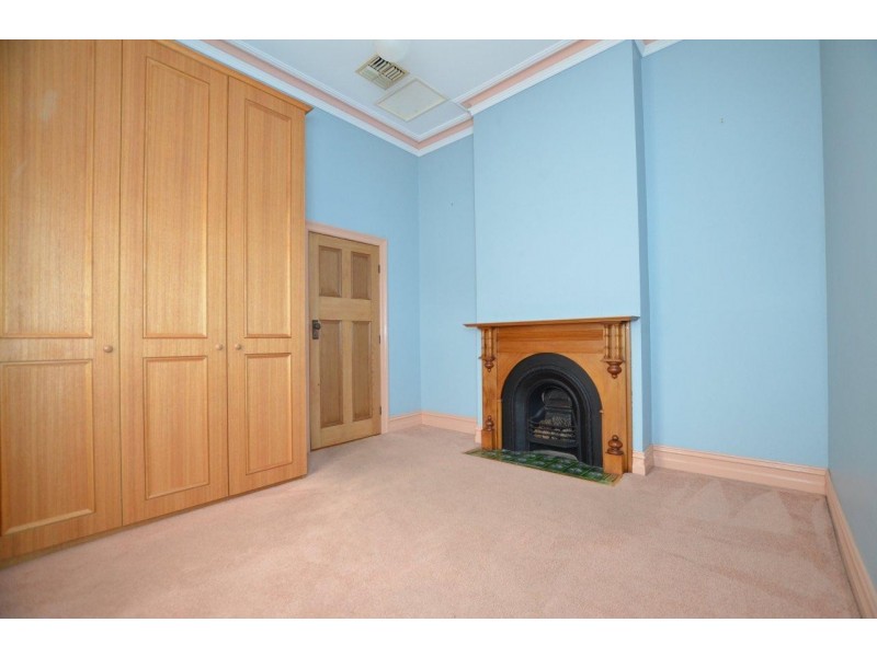 64 Gamon Street, Seddon VIC 3011