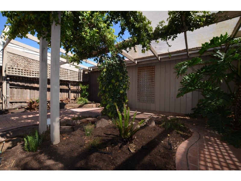 64 Gamon Street, Seddon VIC 3011