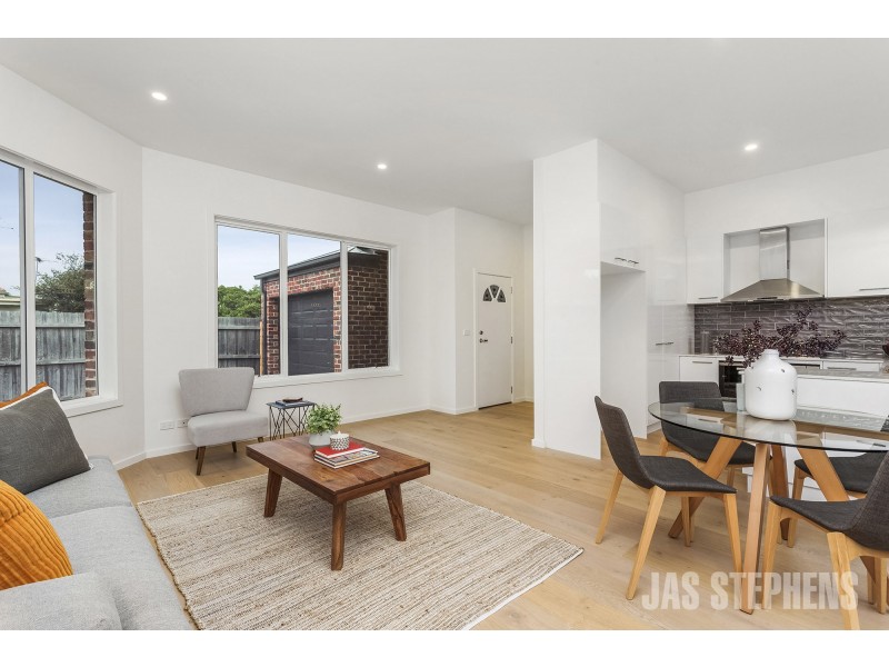 2/11 Pridham Street, Maribyrnong VIC 3032