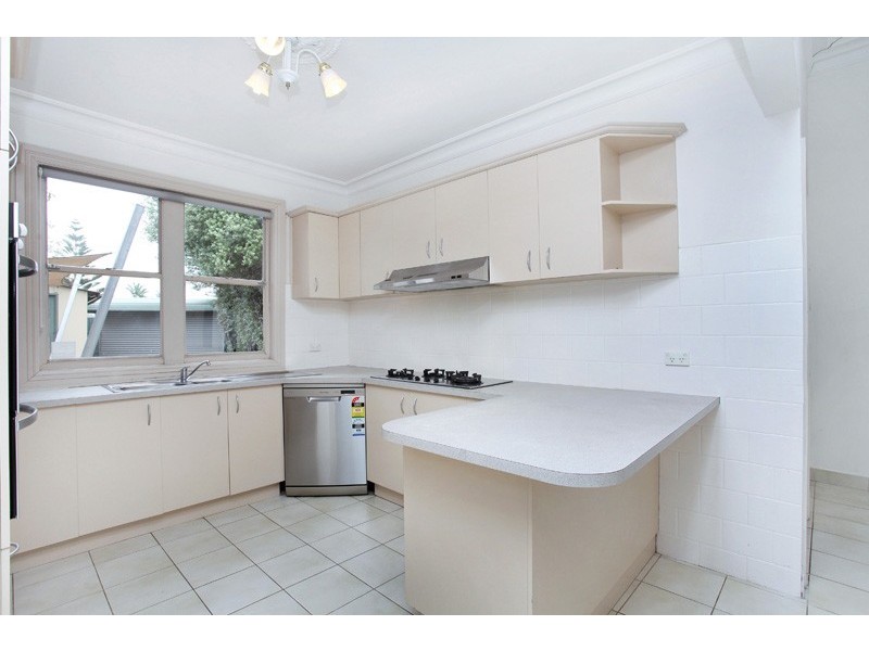 2 Oscar Street, Seddon VIC 3011