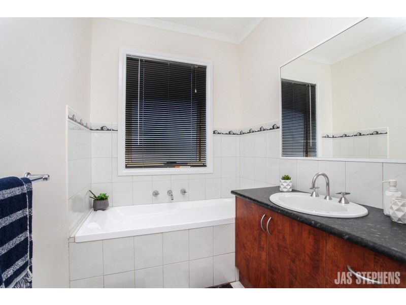 24 Vine Street, West Footscray VIC 3012