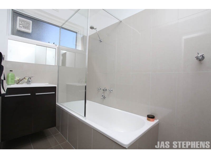 4/5 Wattle Street, West Footscray VIC 3012