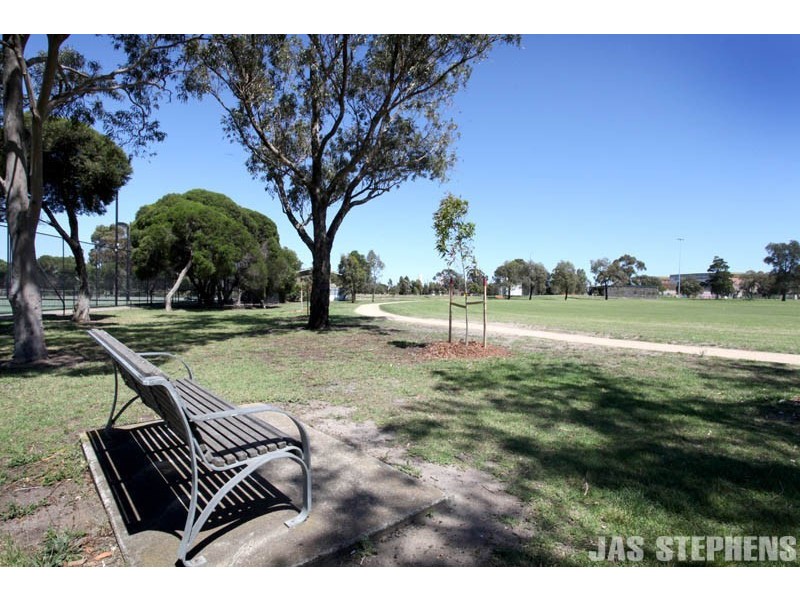 4/5 Wattle Street, West Footscray VIC 3012