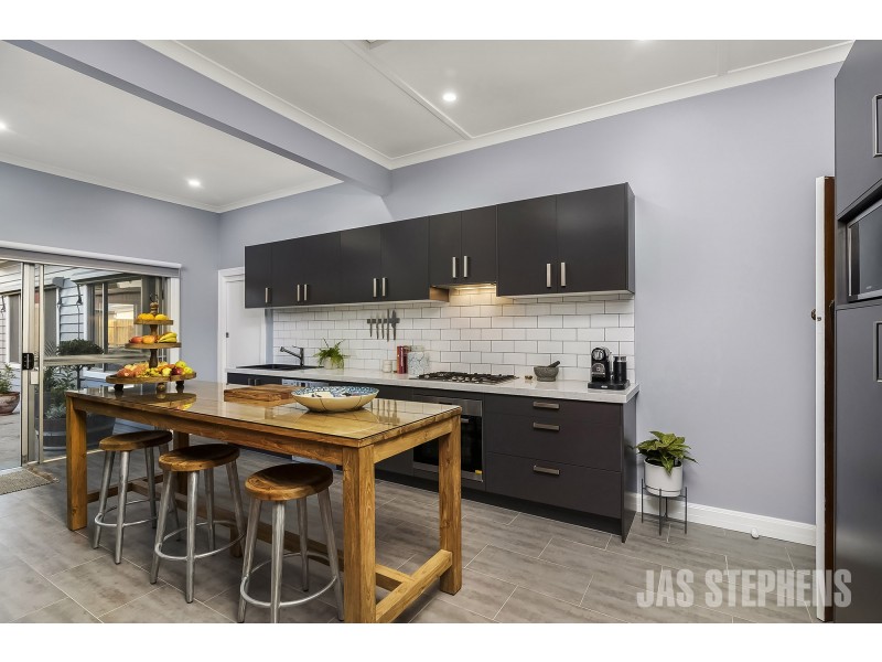 7 Albion Street, Kingsville VIC 3012