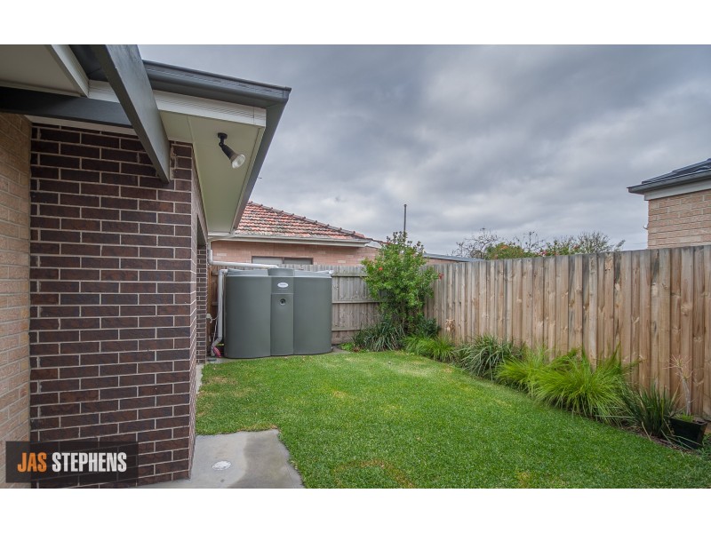 1/50 Blenheim Road, Newport VIC 3015